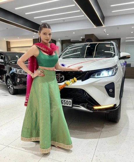 Sherlyn Chopra pornstar exclusive img