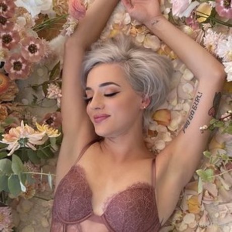 Katy belle model nude gallery