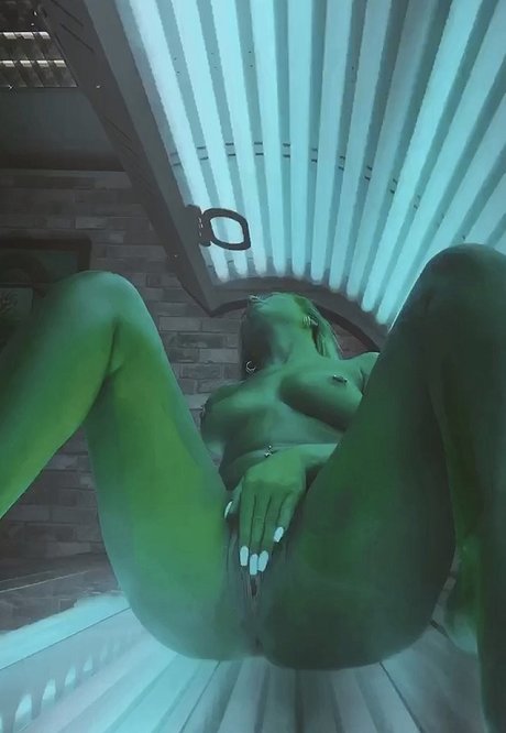 Imogen Lucy Holland model hot photos