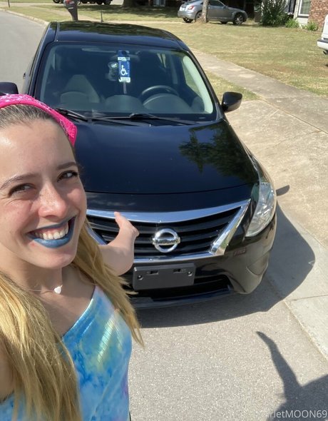 Scarlet Moon naked actress pictures