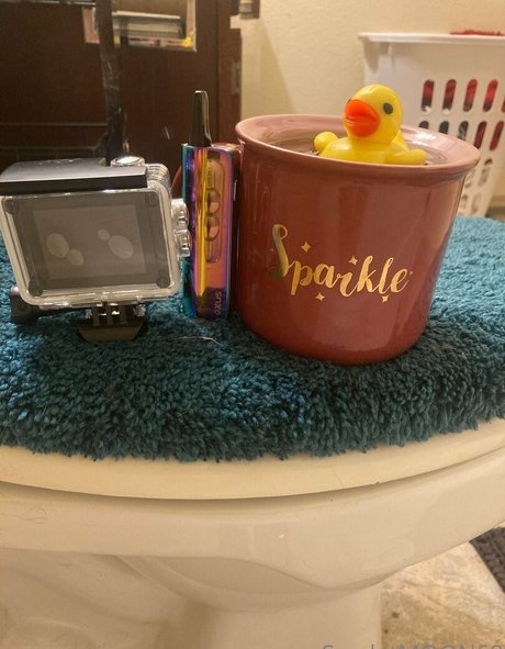 Scarlet Moon model perfect photo