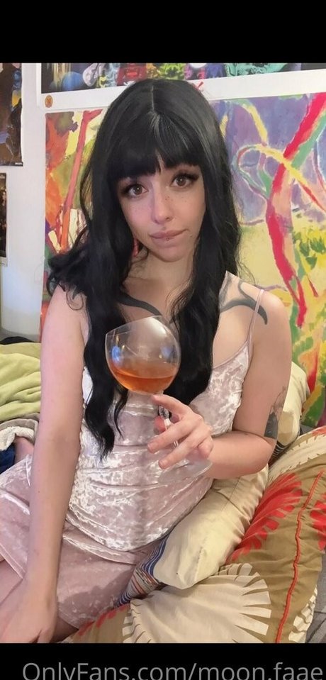 moon faae profile pic