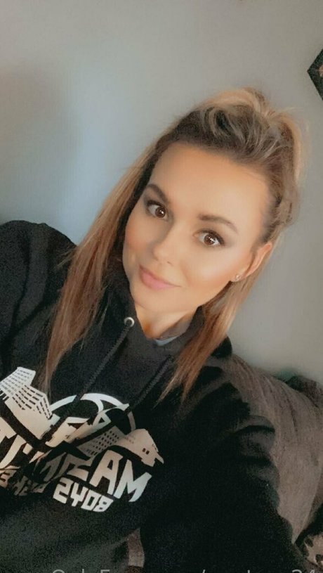 mrstoes24 naked star gallery