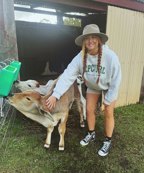 Hayley Aurisch pornographic model photo