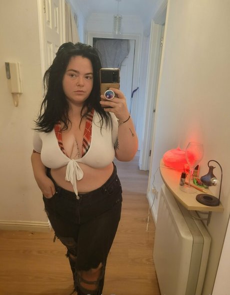 brunette onlyfans hot pictures