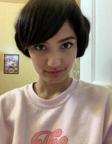 vivaathenax model nude image