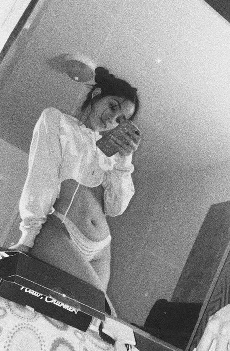 siaasmr model erotic archive