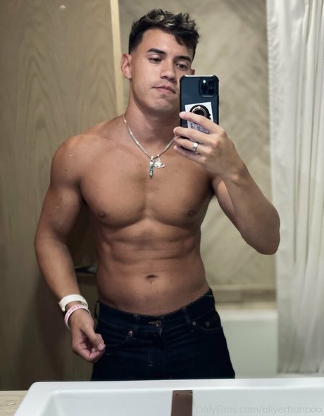 oliverhuntxxx model sex pic