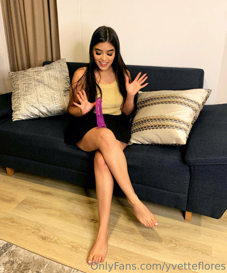 yvetteflores free actress gallery