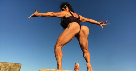 Lalliboop model hot image