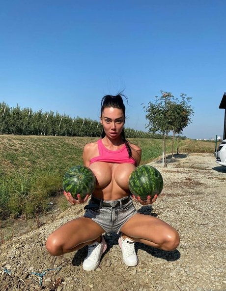 Sexy Alisa star naked photo