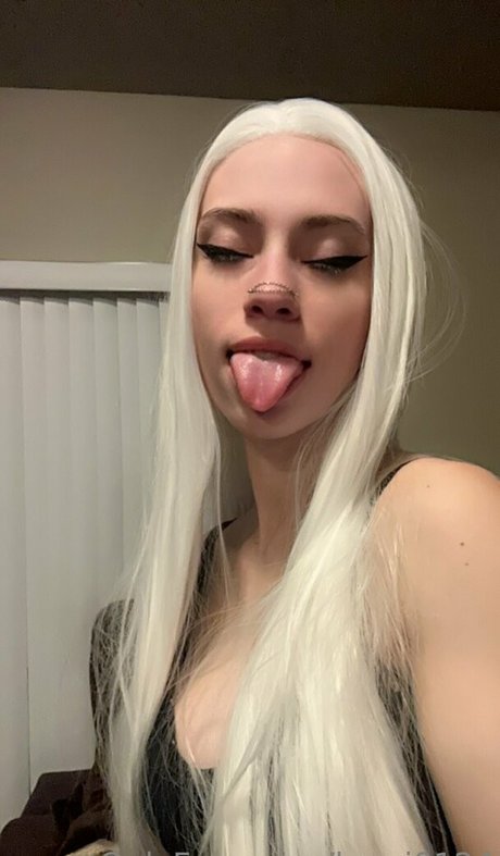 gloryhole princess onlyfans exclusive pics