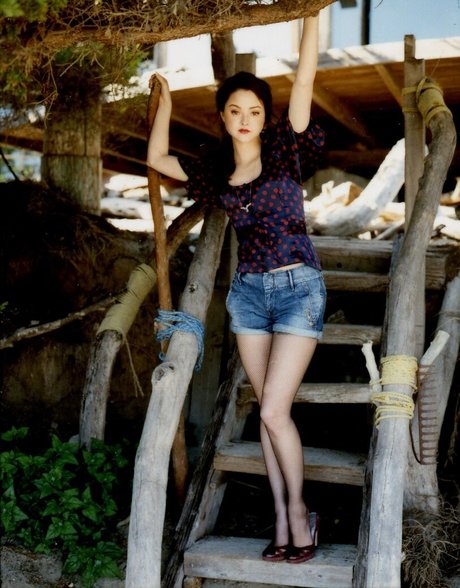 Devon Aoki nice star img