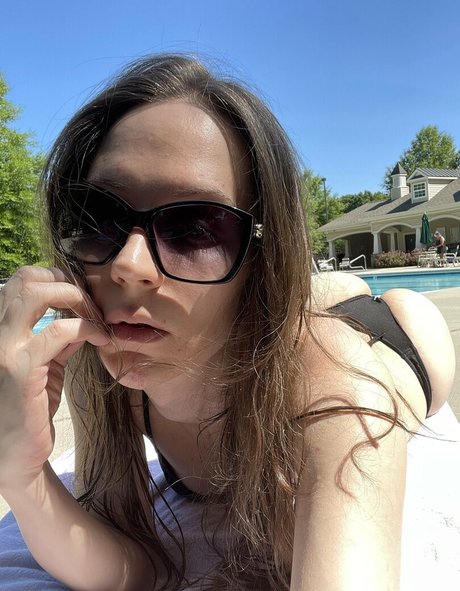 oliviawould exclusive star pictures