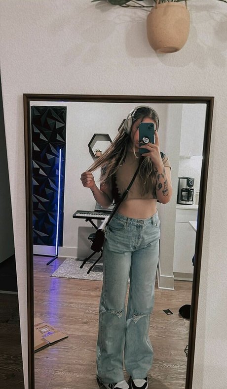 BaileyGoat pornstar erotic img