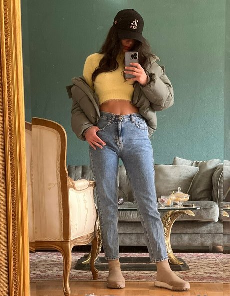 elena69eve nice actress image