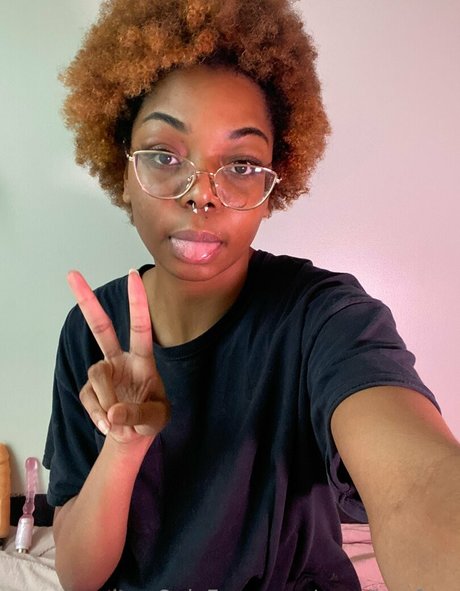 cynslimxfree model sex picture