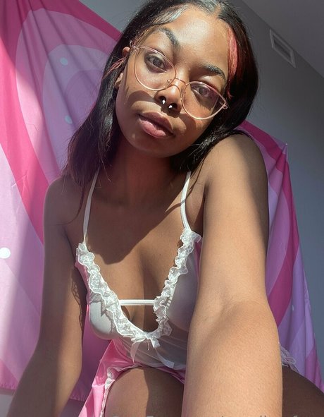 cynslimxfree star exclusive photos