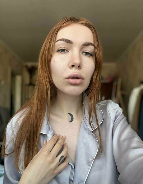 kiraroxx pornstar top picture