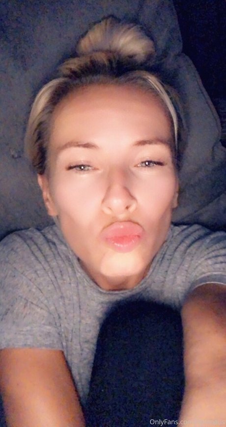 loveislove01 model hot images