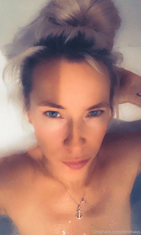 loveislove01 model exclusive pics