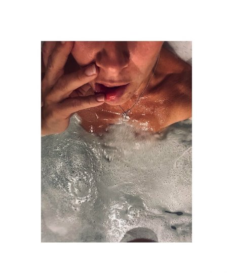 loveislove01 pretty pornstar galleries