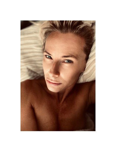 loveislove01 model naked galleries