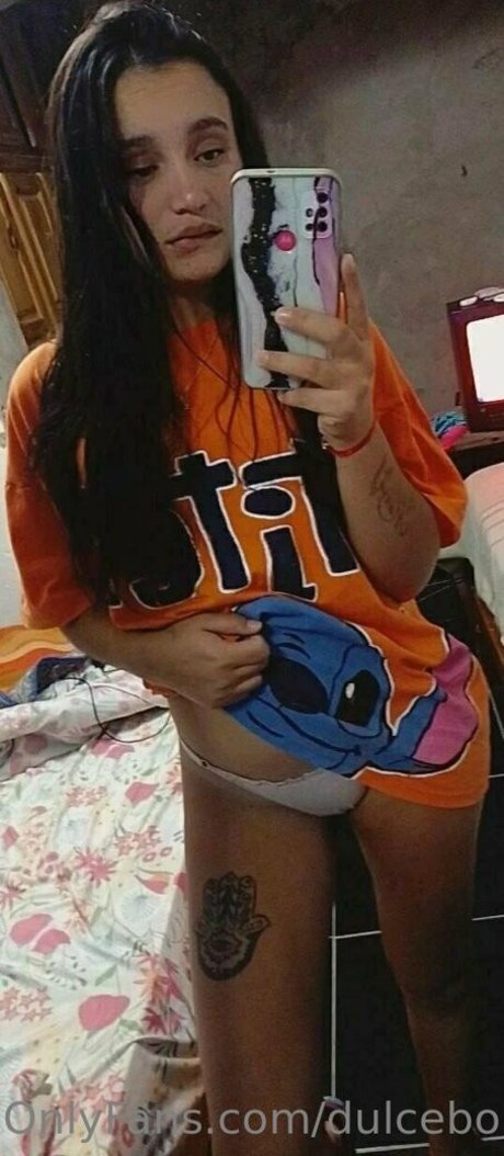 dulcebombom2 pornstar adult pictures