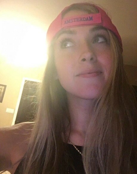 emilycc star top pics