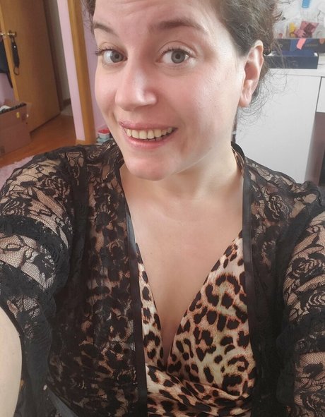 prettylittlecurls nude star archive