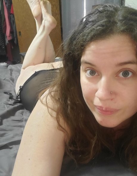 prettylittlecurls model nudes images