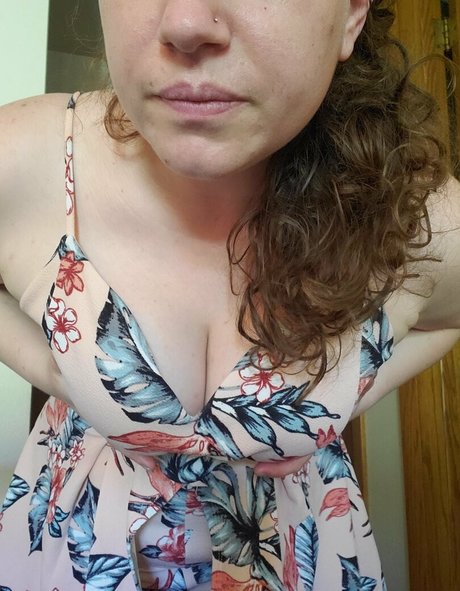 prettylittlecurls porn model image