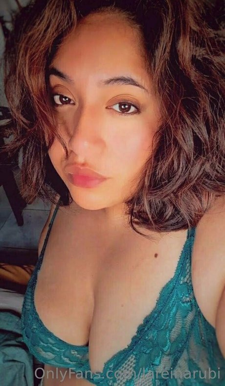 lareinarubi model pretty galleries