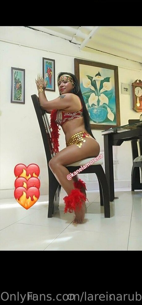 lareinarubi adult model pic