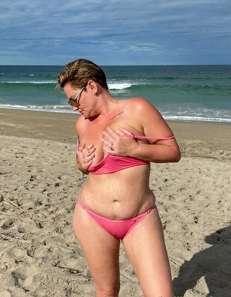 holliess1free model nudes galleries