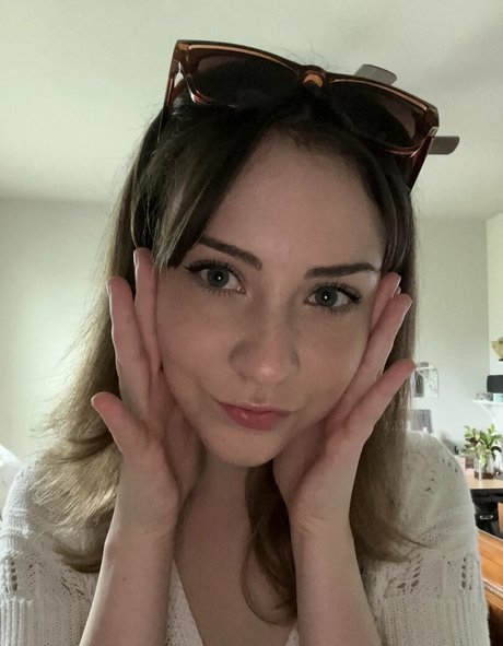 Kelsey Grzybowski model sex image