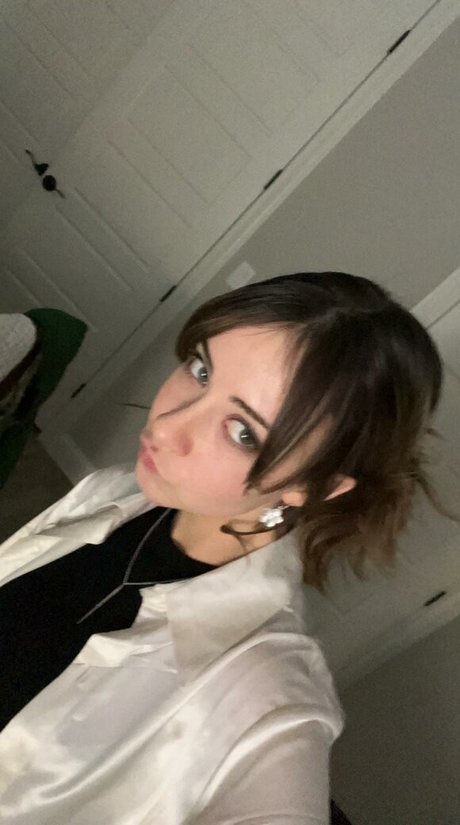 Kelsey Grzybowski xxx model gallery