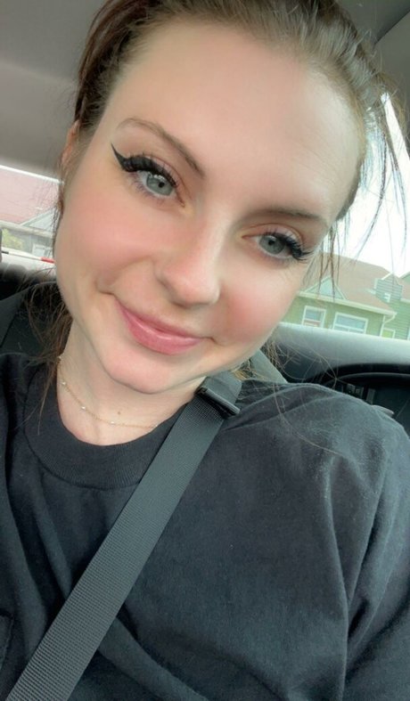 MudslinginTrainwreckVIP thumbnail