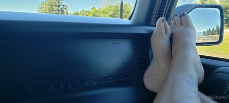 goodie2shoes7 pornstar free image