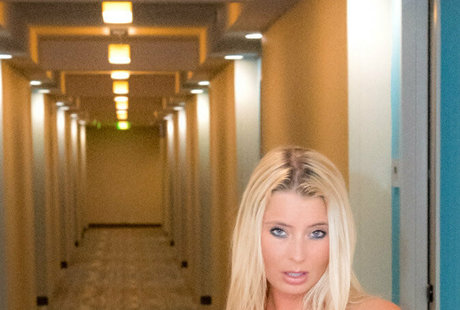 alipie1689 high quality model photos