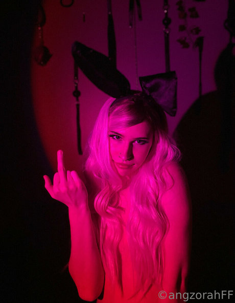 angzorahff model naked pic