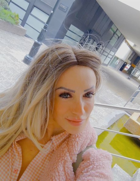 Alma Castillo pornstar naked galleries