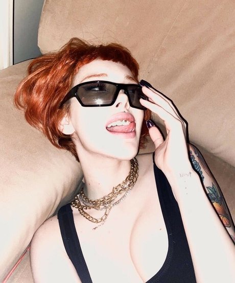 anthealefteria profile pic