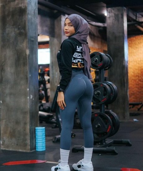 oklinfia adult star galleries