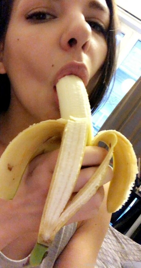 alinahenessyfree nudes star image