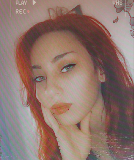 freyanillinht star nude img