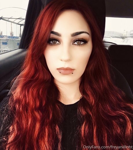 freyanillinht sexy star photos