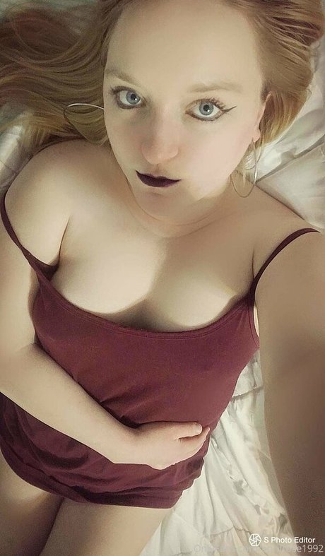 aprilrose1992 nudes model galleries