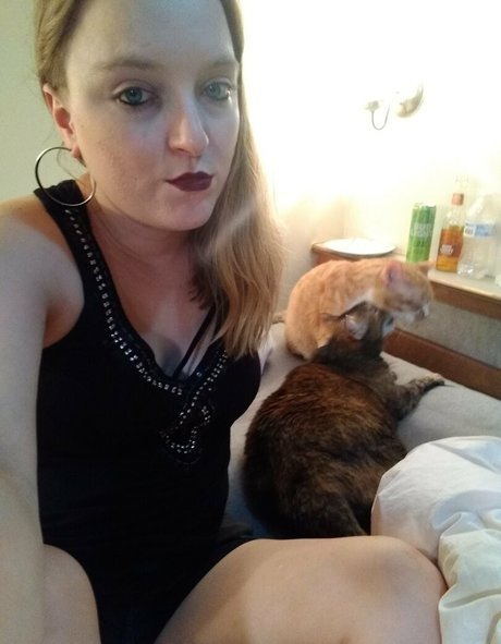 aprilrose1992 model porn photo