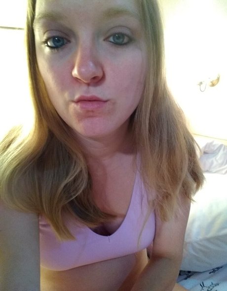 aprilrose1992 star adult photos